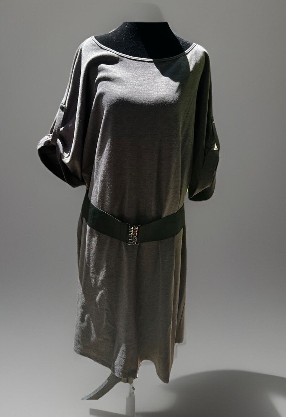 Lane Bryant 26/28W Gray Grey Sheath Dress Belted Poly Blend NWT Scoop Neck